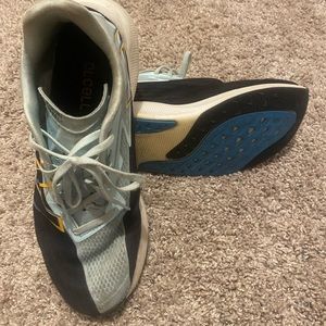 New Balance Fuelcell Rebel V2 Mens size 10